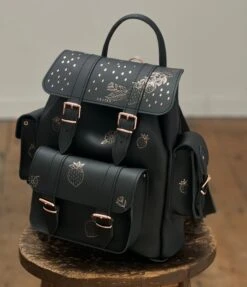 HARI II STRAWBERRIES -Grafea Sales Store IMG 3456