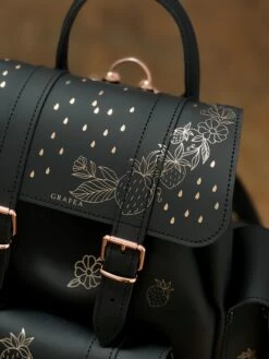 HARI II STRAWBERRIES -Grafea Sales Store IMG 3461