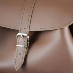 ACTOR CHOCOLATE -Grafea Sales Store actor chocolate leather backpack detail 1000x1000 1