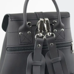 DUFFY -Grafea Sales Store duffy black leather backpack back detail