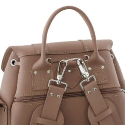 HARI II WILLOW -Grafea Sales Store hari ii willow med brown leather backpack closeup2