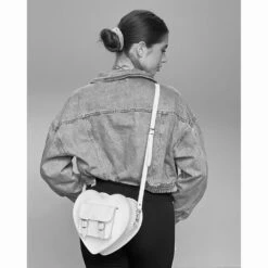 HEART SATCHEL NUBUCK PINK -Grafea Sales Store heart satchel lifestyle main 1