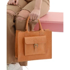 LANA LIZZY -Grafea Sales Store lana lizzie lifestyle3