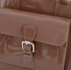 LANA MILK CHOCOLATE -Grafea Sales Store lana milk chocolate closeup