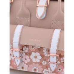 LUNA CAP FLORAL -Grafea Sales Store luna cap floral closeup