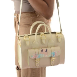 LUNA EAST SUMMER -Grafea Sales Store luna east summer lifestyle1