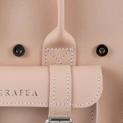 LUNA SMALL CAPPUCCINO -Grafea Sales Store luna small cappuccino leather shoulder bag detail